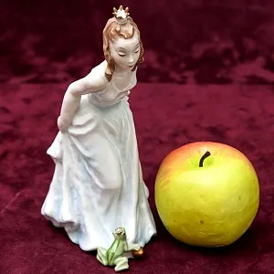 Редкость!!! Авторская Фарфоровая Статуэтка «Принцесса и лягушка» ROSENTHAL Германия -50-е годы ХХ века.