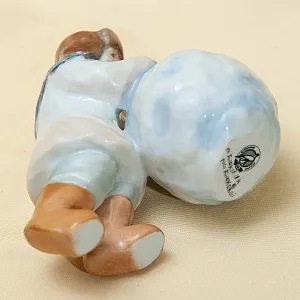 Авторская Коллекционная Фарфоровая Статуэтка «Снежный Ком», Дулёво Россия.