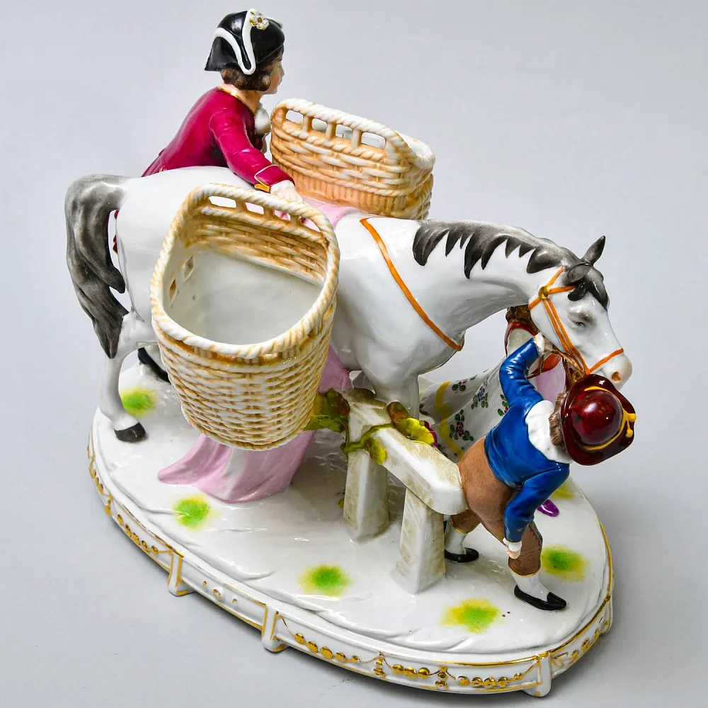 Антикварная Статуэтка - Салфетница «Дети и мул», фарфор SITZENDORF, Германия 1884 - 1902 годы.