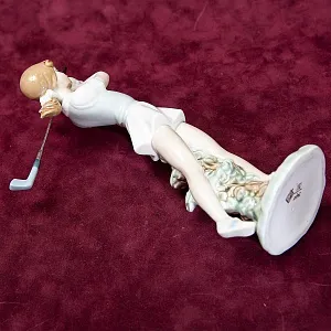 Редкая! Коллекционная Фарфоровая статуэтка «Гольфистка», NAO by Lladro, Daisa, Испания -1985 год.