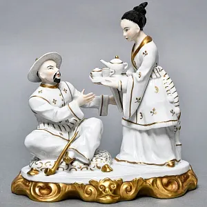 Коллекционная Фарфоровая статуэтка «Китайцы - Чайная церемония», SITZENDORF Германия, 50-е гг.
