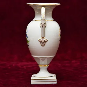 Антикварная Фарфоровая Ваза «Цветочный Букет», MEISSEN Германия, первая половина ХХ века.