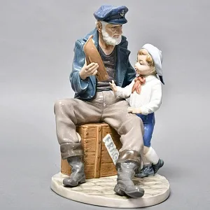 Коллекционная Фарфоровая статуэтка «Старый моряк и мальчик», Lladro Испания, 1984 - 2002 годы. 