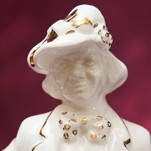 Авторская Коллекционная Фарфоровая Статуэтка Клоун - «Олег Попов» Россия.