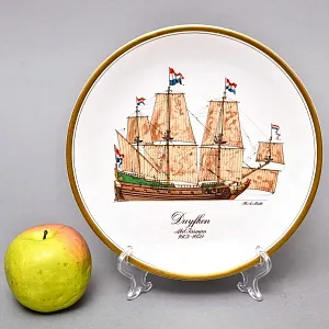 Коллекционная Тарелка «Парусные Корабли - ДЕЙФКЕН», Фарфор Royal Worchester, Англия -1978 год.