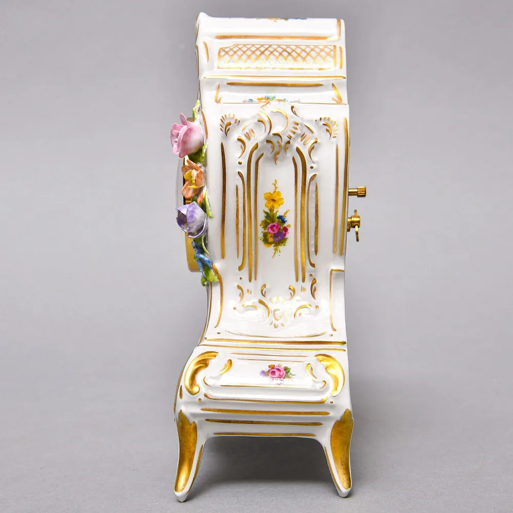 Каминные Кварцевые Часы в стиле Рококо «Цветочные Гирлянды», Германия 80-е годы ХХ века.