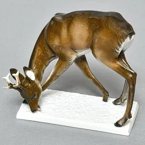 Редкая Антикварная Фарфоровая статуэтка «Пасущийся Олень», ROSENTHAL Германия. 