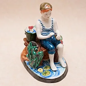 Большая Фаянсовая Статуэтка «Юный Рыбак», Конаковский Фаянс, Россия.
