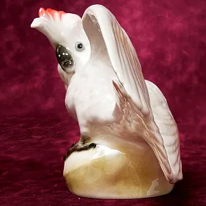 Большая Статуэтка Птица - Попугай - Какаду Малуккский, фарфор ИФЗ, Россия.