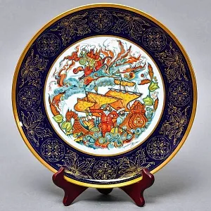 Коллекционное Блюдо - Тарелка «Мифы, сказания. Сквозь бурю» Фарфор Hutschenreuther Германия.