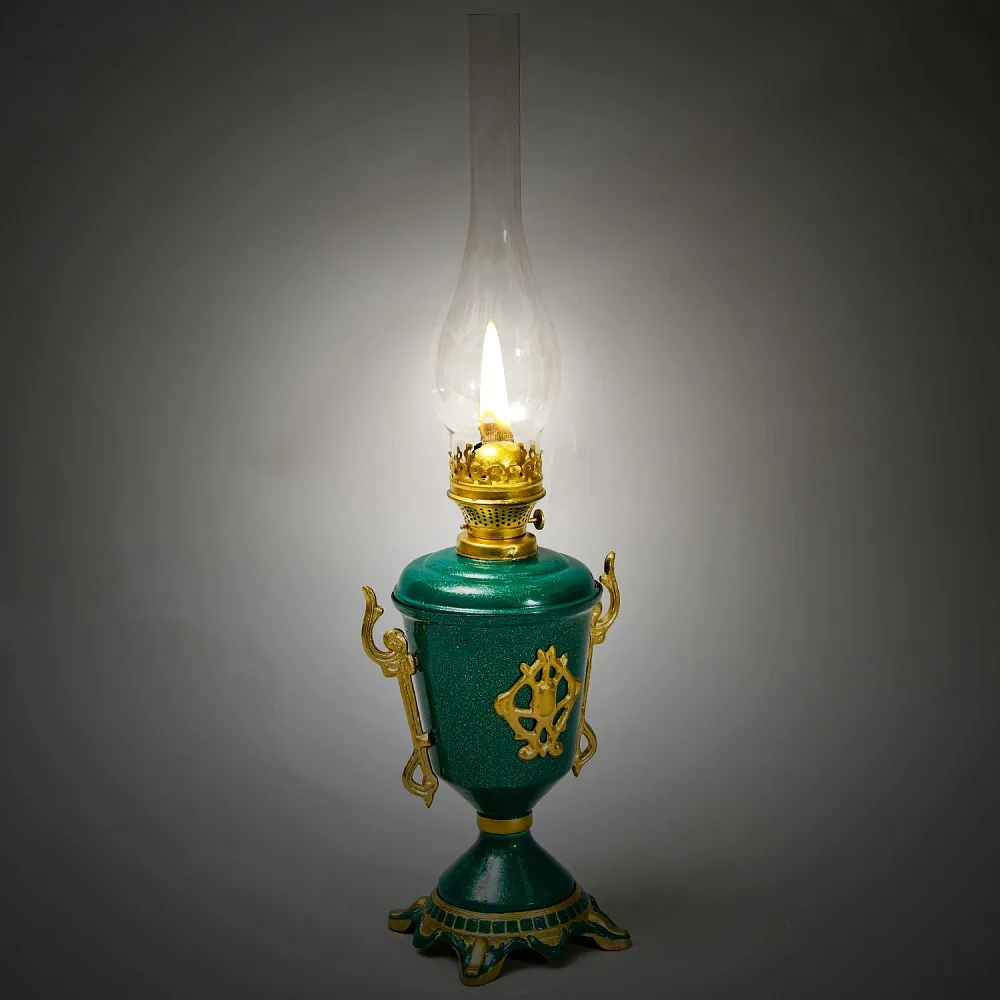 Антикварная Керосиновая Лампа «Изумрудное Золото», Металл / Стекло, начало ХХ века.