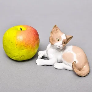 Коллекционная Фарфоровая статуэтка «Кошка - Удивленный котенок», Lladro Испания.