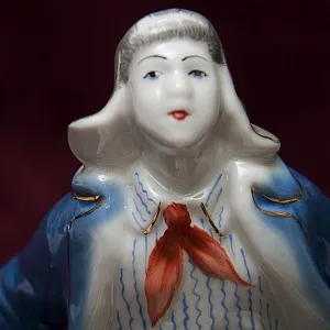 Фарфоровая Статуэтка «Лыжник - Пионер», ДФЗ Вербилки, СССР - 1954 год.