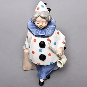 Фарфоровая статуэтка «Клоун с cаксофоном», TENGRA Испания, вторая половина ХХ века.