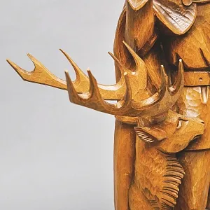 Большая Коллекционная Деревянная статуэтка «Охотник с Оленем», Германия середина ХХ века.