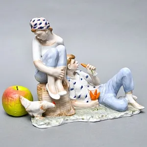 Большая Коллекционная Фарфоровая статуэтка «Бездельники», Россия ДФЗ Дулево. 