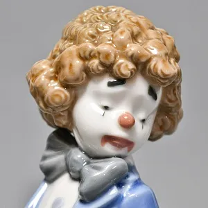 Коллекционная Фарфоровая статуэтка «Клоун с зонтиком», NAO by Lladro (Ллядро) Испания.