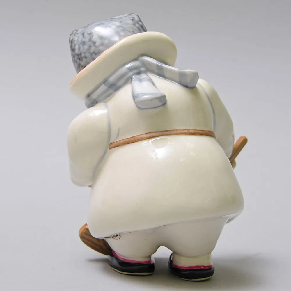 Авторская Коллекционная Фарфоровая Статуэтка «Хоккей моего детства», Россия.