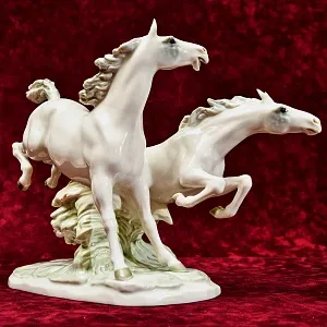 Коллекционная Фарфоровая Статуэтка «БЕГУЩИЕ ЛОШАДИ», Hutschenreuther,  Германия, 1968-1970 гг.
