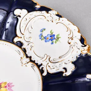 Коллекционное Фарфоровое Блюдо - Тарелка «Букет с маргариткой» Кобальт, MEISSEN Германия - 1955 год.