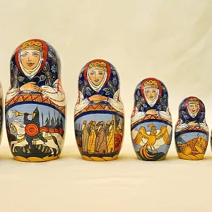 Русский Сувенир Матрёшка - Авторская роспись - «Сказка о Золотом Петушке», Дерево - Россия -1995 год. 