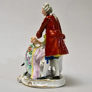 Антикварная Статуэтка «Любовный роман», фарфор Carl Scheidig, Германия начало ХХ века.