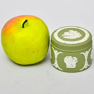 Коллекционная Шкатулка - Бонбоньерка «Античная Колесница», Яшмовый Фарфор WEDGWOOD, Англия.