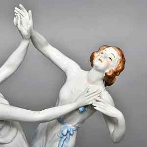 Антикварная Фарфоровая статуэтка Арт Деко «Танцующие девушки», VOLKSTEDT Германия, 30- гг.