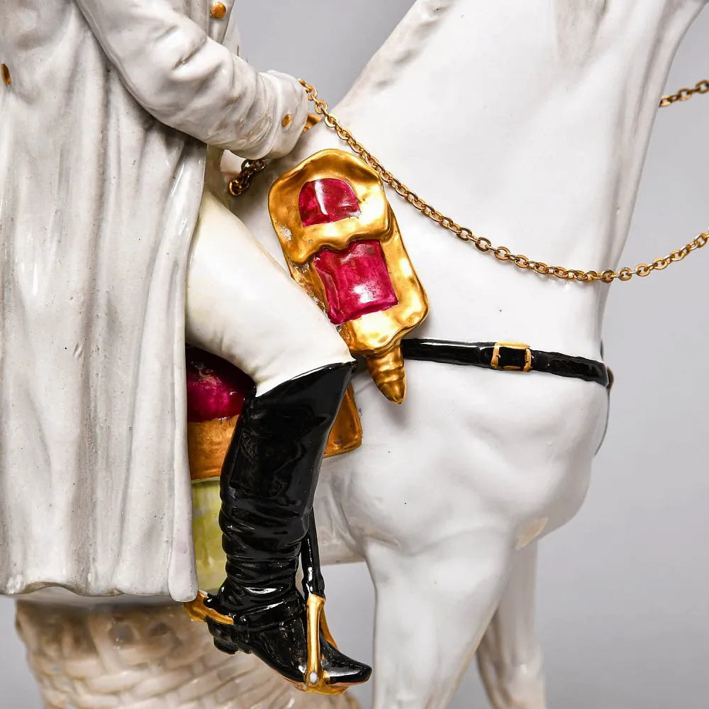 Редкая Коллекционная статуэтка «Наполеон Бонапарт на коне», Фарфор Scheibe - Alsbach Германия.