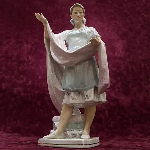 Редкая! Большая Авторская Фарфоровая статуэтка «ТКАЧИХА», Россия ДФЗ - Дулево. 