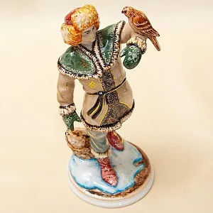 Авторская Коллекционная Фарфоровая Статуэтка «Охотник - Соколиная охота», Россия.