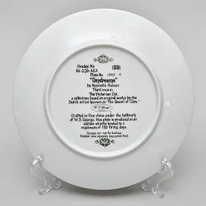 Коллекционная Фарфоровая тарелка «Кошка и котята - Дневные забавы», W.J.GEORGE США - 1991 год.