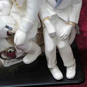 Большая Коллекционная Авторская Статуэтка «Берегись автомобиля», фарфор, Россия.