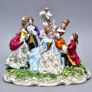 Коллекционная Фарфоровая статуэтка «ГАЛАНТНАЯ ПРОГУЛКА», Scheibe-Alsbach Германия, середина ХХ века. 