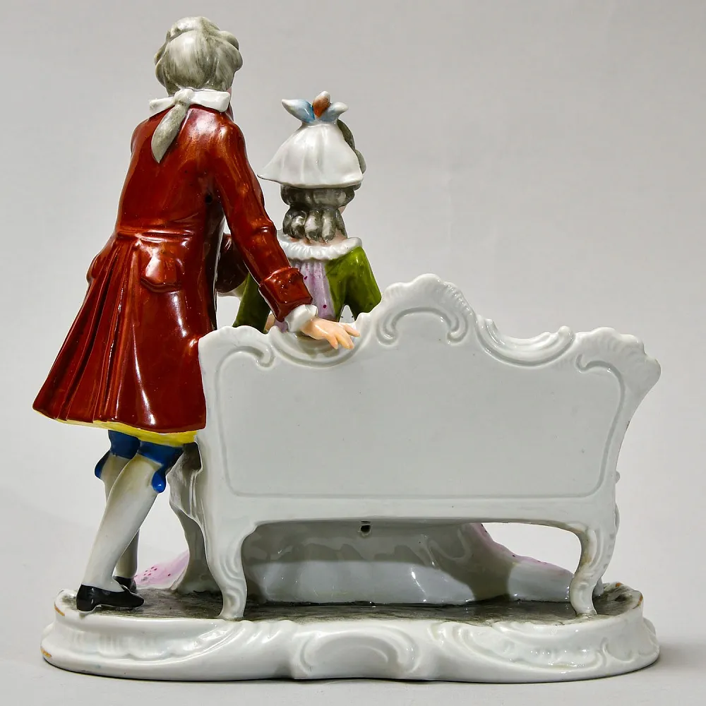 Антикварная Статуэтка «Любовный роман», фарфор Carl Scheidig, Германия начало ХХ века.