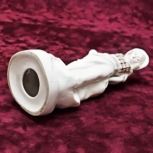 Фарфоровая Статуэтка «Девушка геолог» Барановский ФЗ - CCCР 50 -е годы ХХ века.