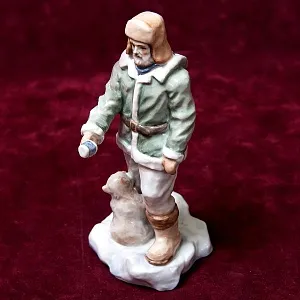 «Полярники» - Авторская Коллекционная Парная Фарфоровая Статуэтка, Дулёво Россия.