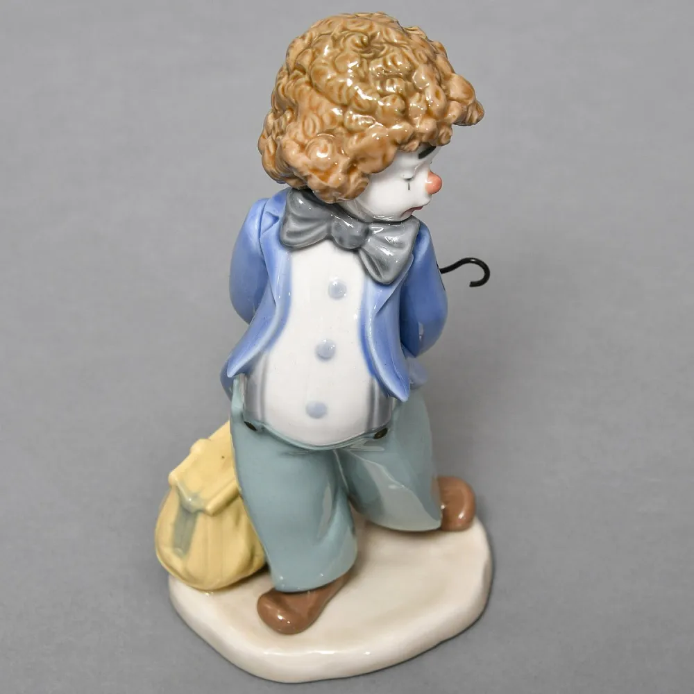 Коллекционная Фарфоровая статуэтка «Клоун с зонтиком», NAO by Lladro (Ллядро) Испания.