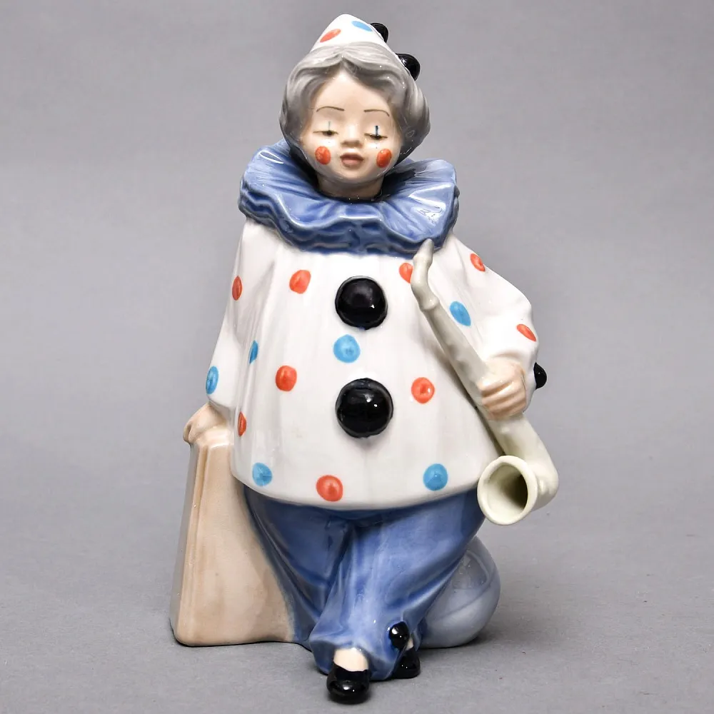 Фарфоровая статуэтка «Клоун с cаксофоном», TENGRA Испания, вторая половина ХХ века.