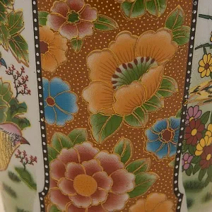 Ваза «Королевские фазаны» технике Мориаж Н-36 см., Фарфор, Китай, 70 -е годы ХХ века.