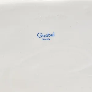 Большая Коллекционная Фарфоровая статуэтка «Кролик», Goebel Германия, вторая половина ХХ века.