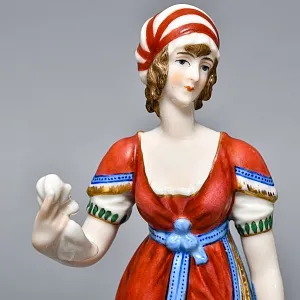 Антикварная статуэтка «Девушка в тюрбане», Фарфор, Dressel, Kister & Cie Германия, 1900 - 1922 годы. 