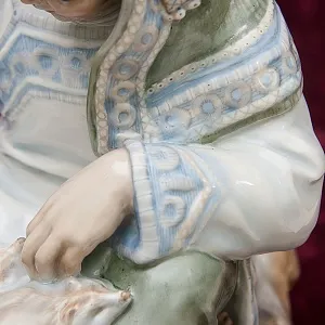 Большая Коллекционная Фарфоровая статуэтка «Дальний Север», Россия ДФЗ Дулево.