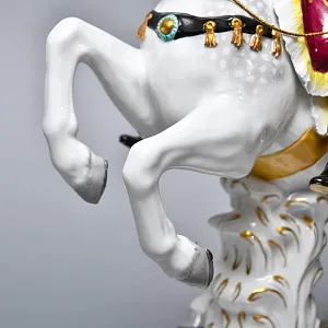 Антикварная Фарфоровая статуэтка «Старый Фриц. Король Пруссии Фридрих II на коне», SITZENDORF Германия.