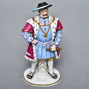 Полная Коллекционная серия Фарфоровых статуэток «Генрих VIII и его шесть жен», Sitzendorf Германия.