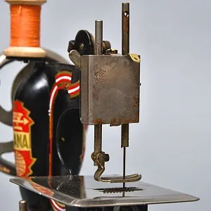 Старинная Миниатюрная Швейная Машинка «DIANA», Schürhoff & Co, Gevelsberg Германия 30 гг.