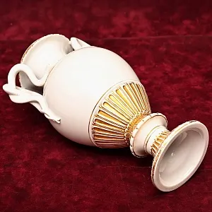 Коллекционная Фарфоровая Ваза MEISSEN с ручками в виде змей, Германия - первая половина ХХ века.