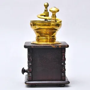 Антикварная Большая Ручная Механическая Кофемолка Франция 20-е годы ХХвека.