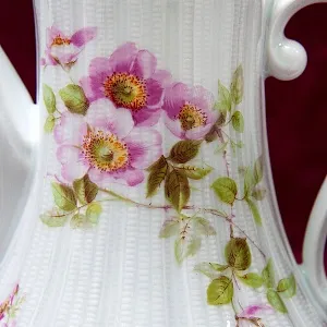 Чайно-кофейный Фарфоровый набор «Тет-а-Тет» из серии «Шиповник», Limoges Франция -1979 год.