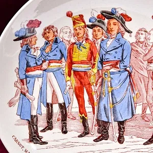 Антикварная Тарелка «Генералы Республики», Фаянс Sarreguemines, Франция 1875 - 1900 гг.